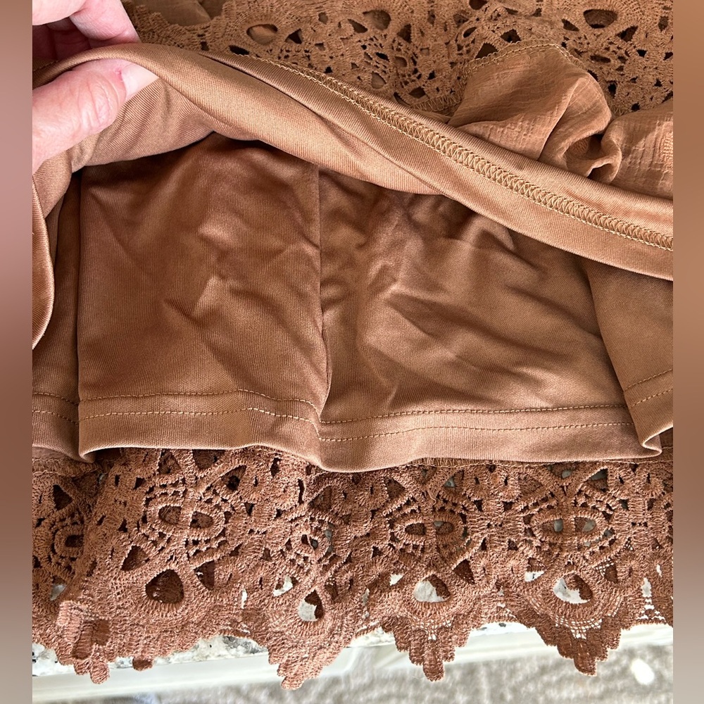 Just Me Boho Swiss Dot Crochet Lace Ruffled Hem Party Mini Dress Cognac Size M - Picture 9 of 15
